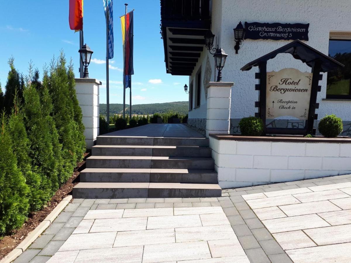 Hotel Bergwiesen - Zimmer Mit Balkon Oder Terasse Lohr am Main Exterior photo