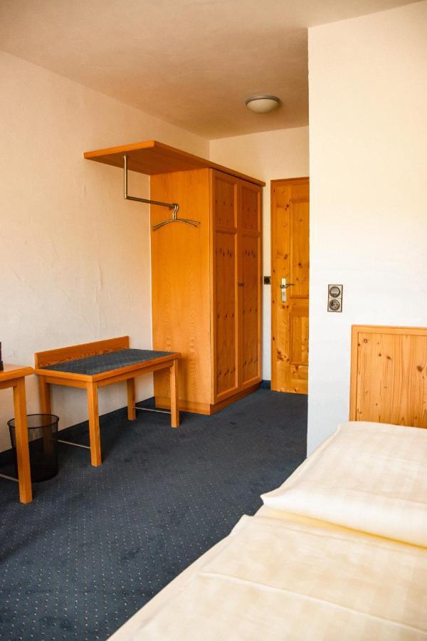 Hotel Bergwiesen - Zimmer Mit Balkon Oder Terasse Lohr am Main Exterior photo